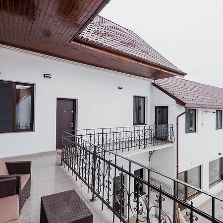 Elegant House Hotel Fagaras Luaran gambar