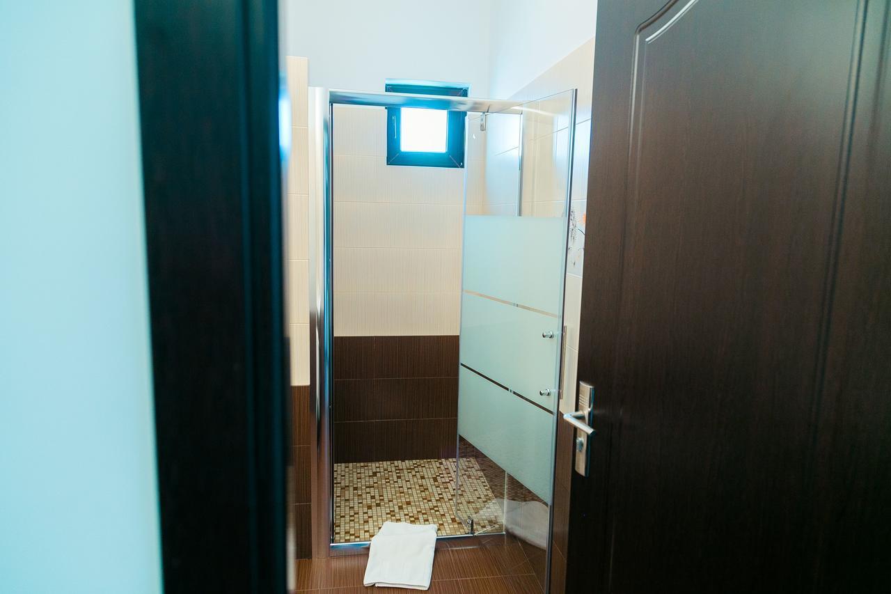 Elegant House Hotel Fagaras Luaran gambar