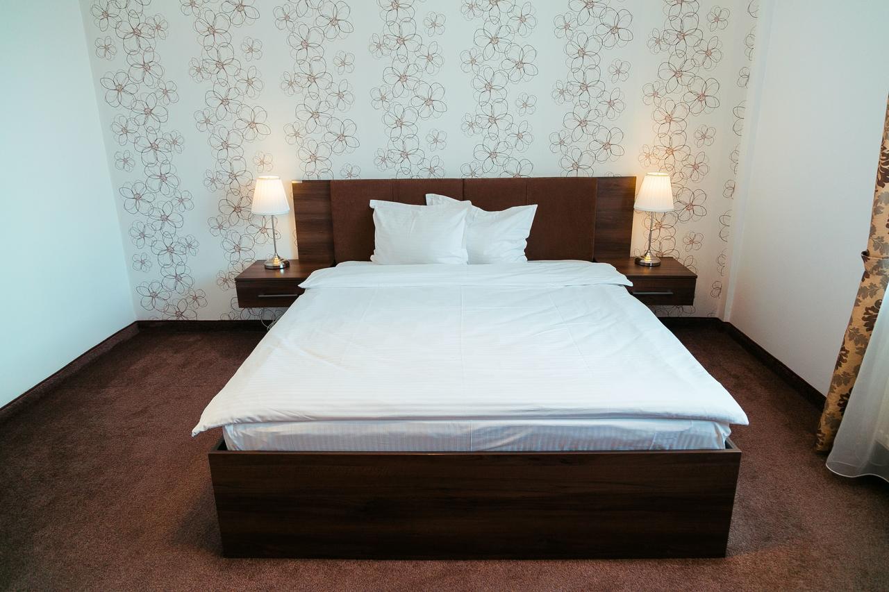 Elegant House Hotel Fagaras Luaran gambar