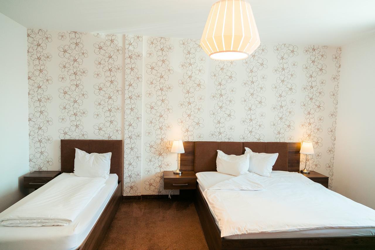Elegant House Hotel Fagaras Luaran gambar